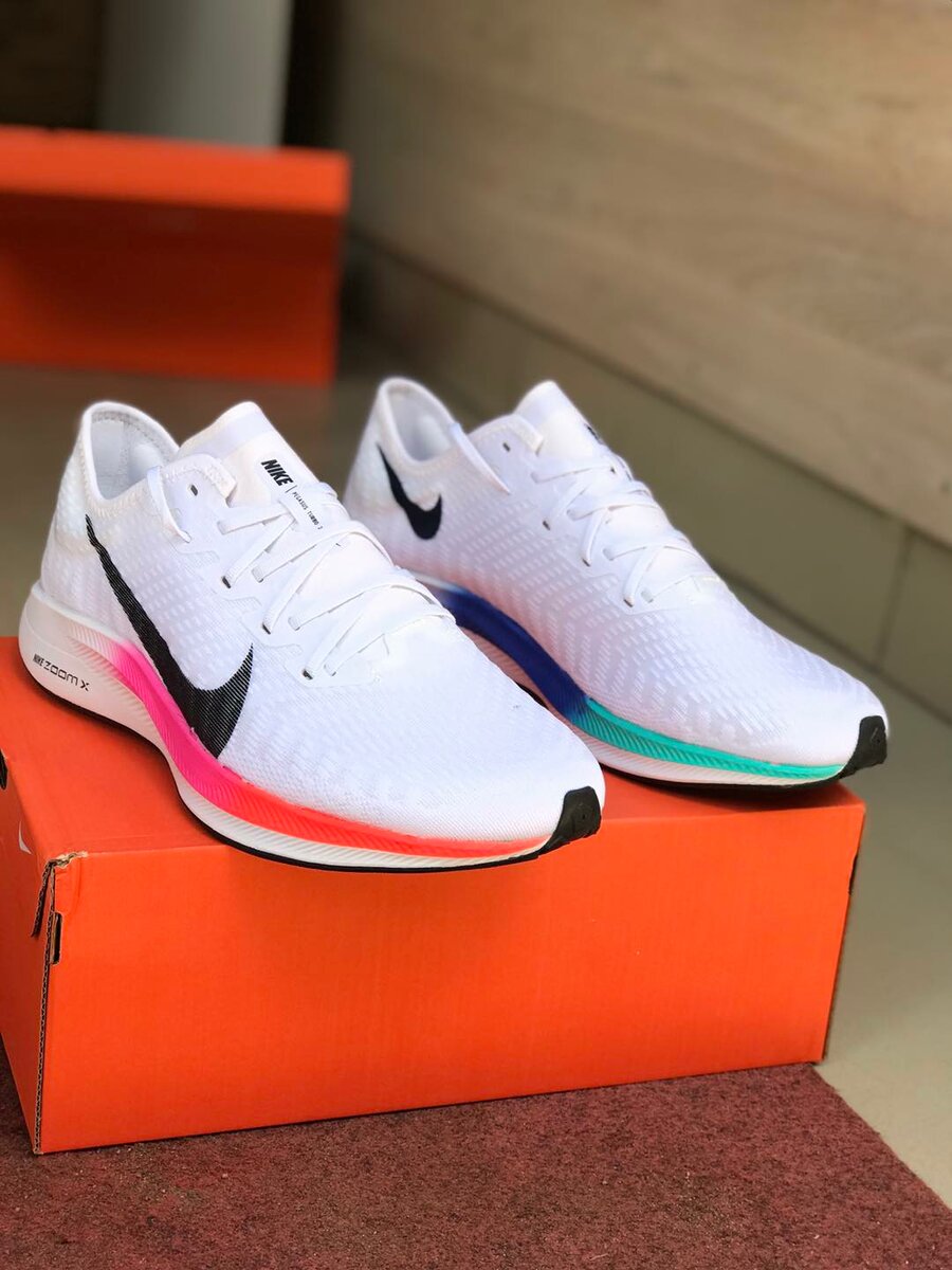 sport shoes 