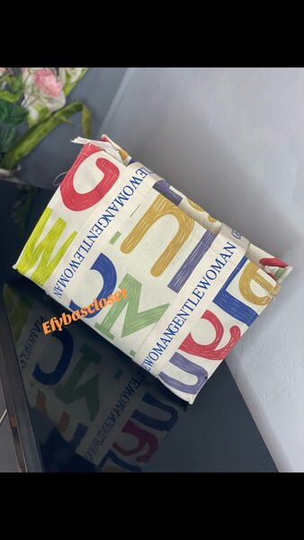 Tote bag