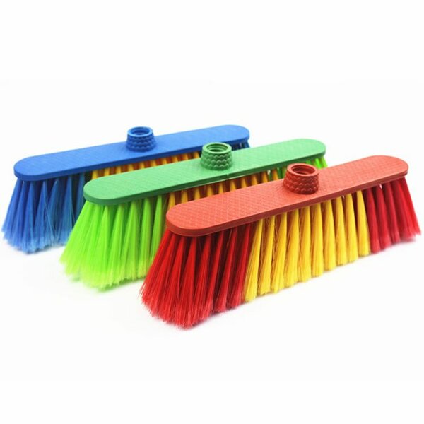Balais de nettoyage colorés