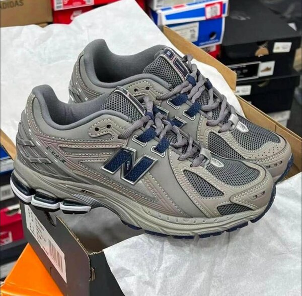 New Balance 1906