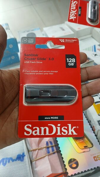 SanDisk 128GB USB 3.0 Drive