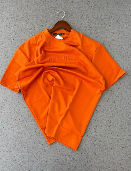 Round neck