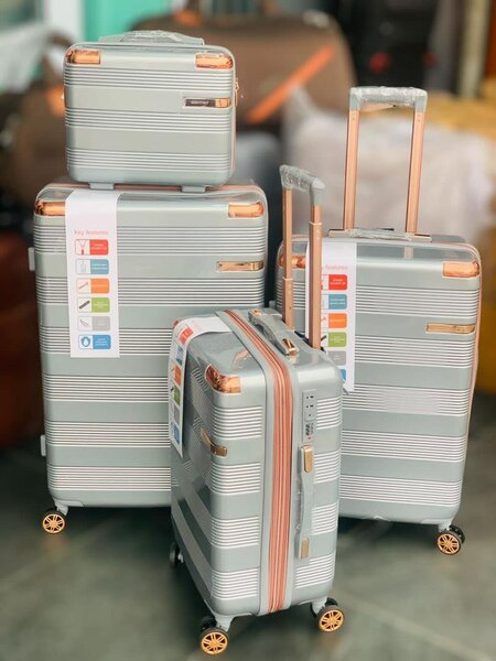 4 set travel bags