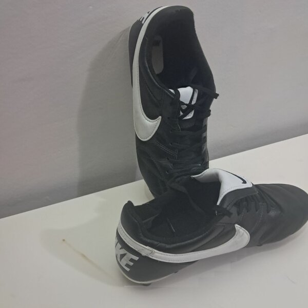 Nike tiempo