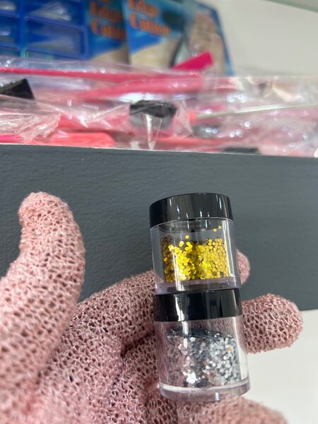 Nail glitter