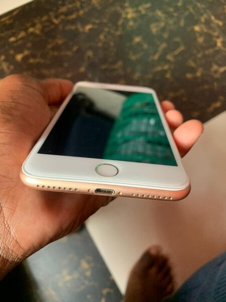 iPhone 8 Plus