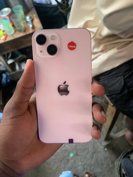 iPhone 13 simple