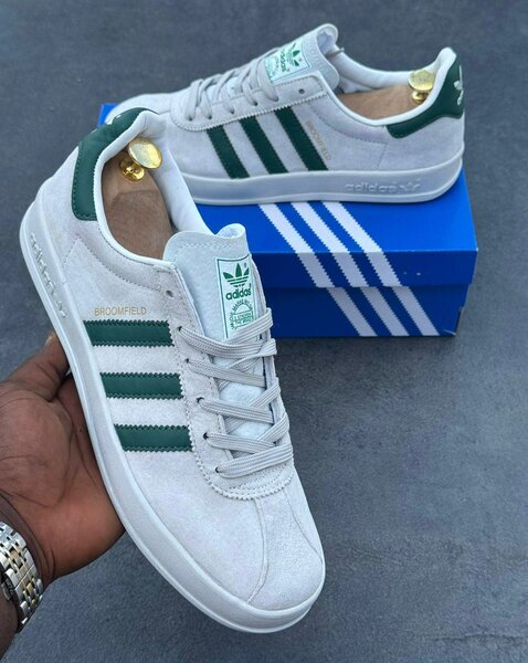 Basket adidas