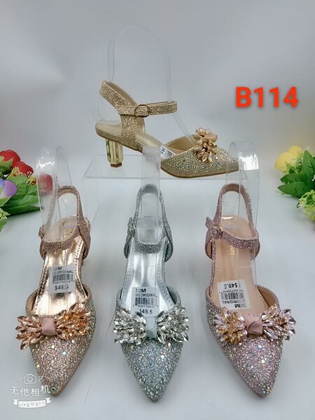 Kids heel sandals