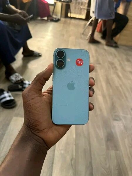 iPhone 128GB Bleu