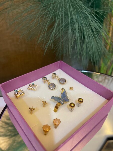 Earrings set
