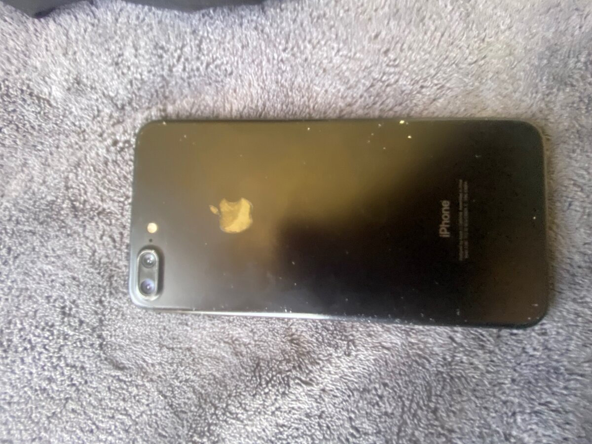 iPhone 7+.  128GB