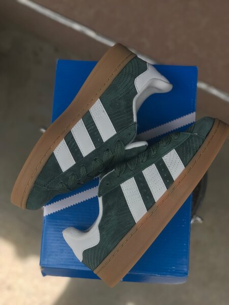 Adidas campus