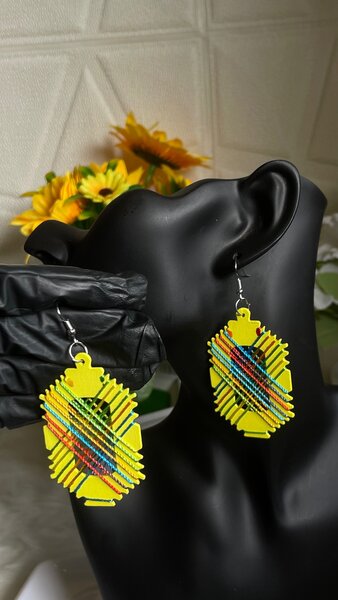Statement earring