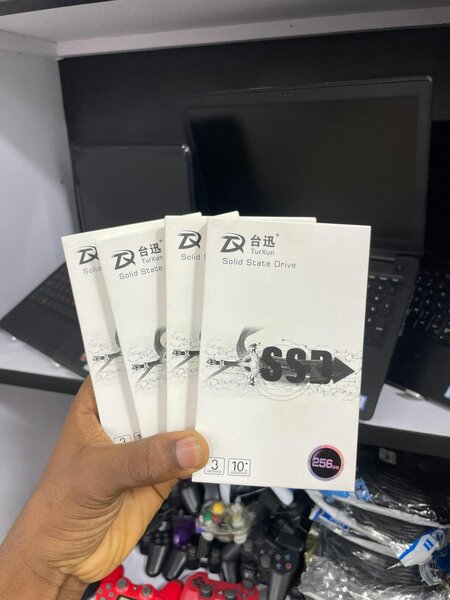 256GB SSD