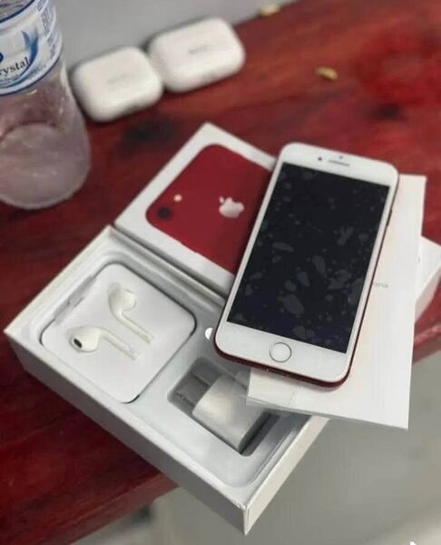 iPhone 7 Rouge 64GB Débloqué