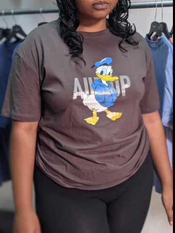 brown t-shirt
