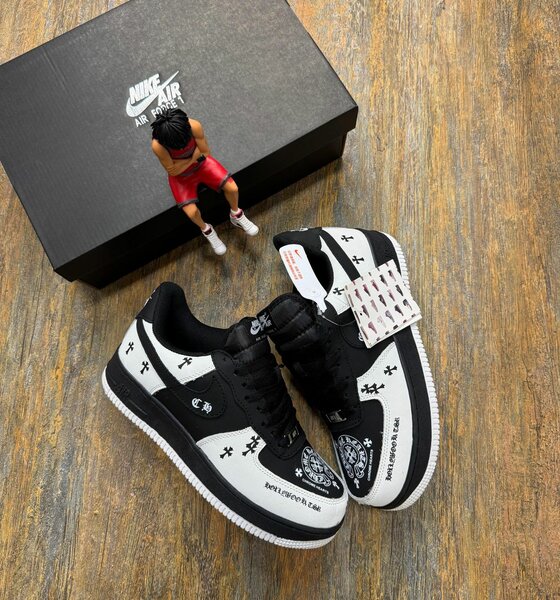 Basket blanc noir Nike