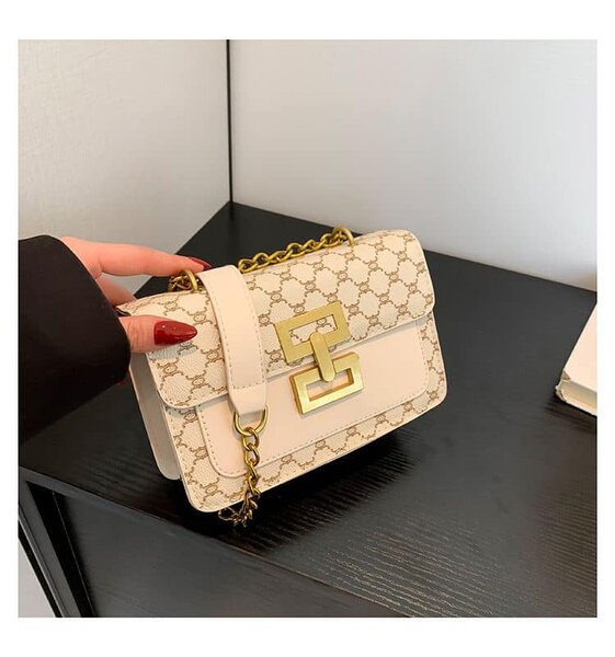 Des chic petit sacs disponibles en gros et détails 