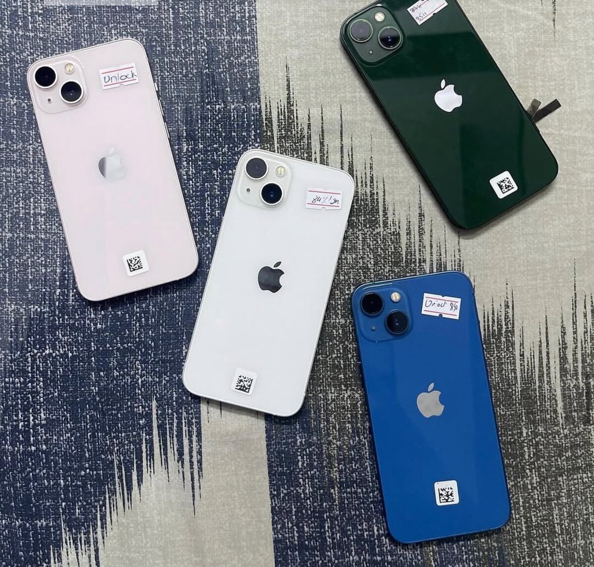 iPhone 13