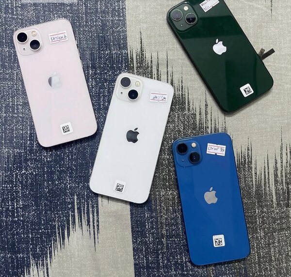iPhone 13