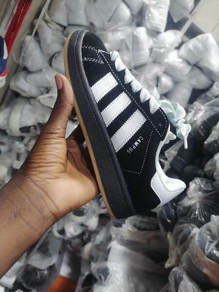 Adidas campus