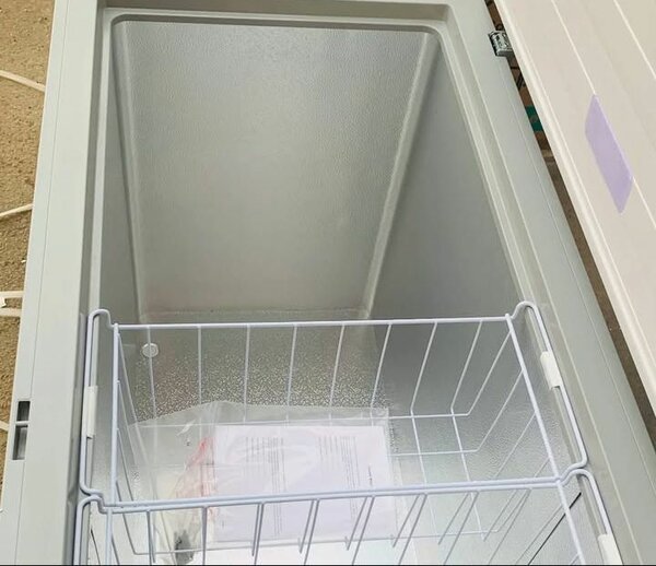 Chest freezer