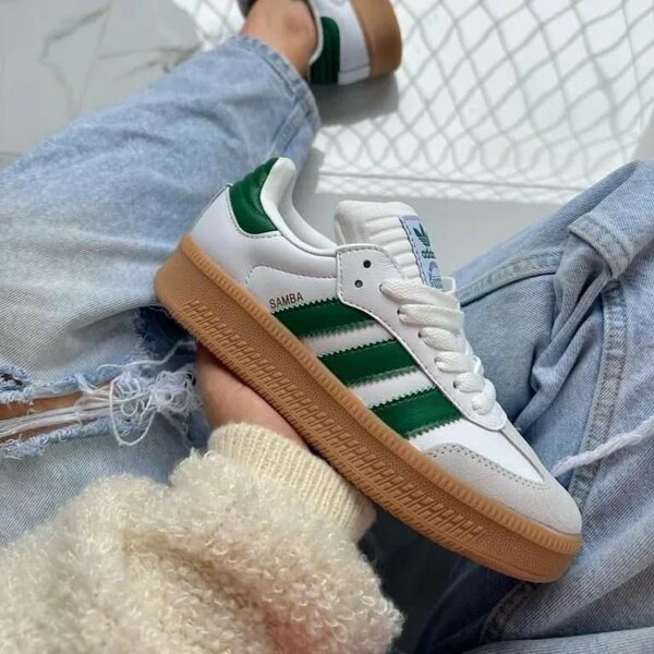 ADIDAS SAMBA SNEAKER
