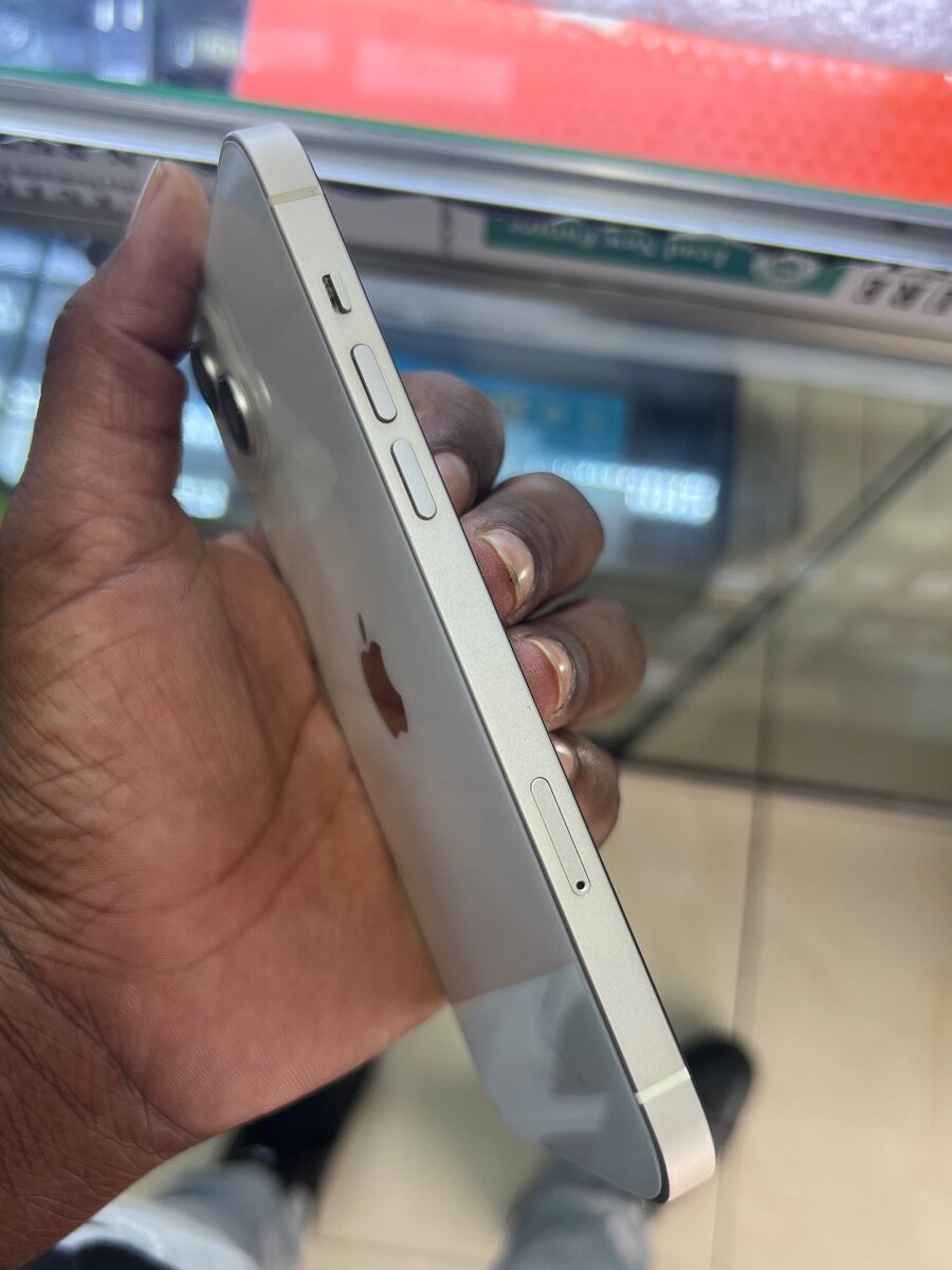 iPhone 13