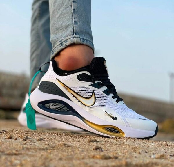 Fashion sneakers