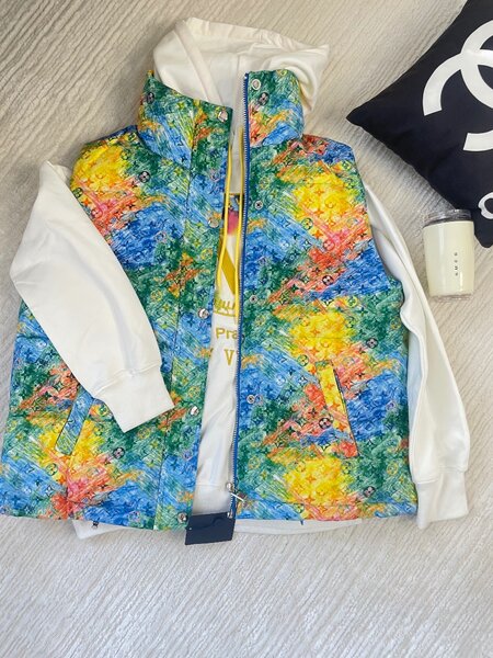 Louis  Vuitton