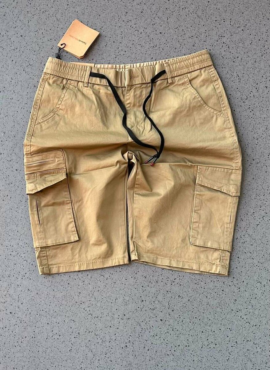 Khaki side pockets