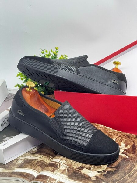 Fashion shoes