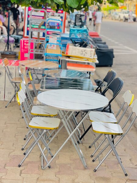 Table et chaise