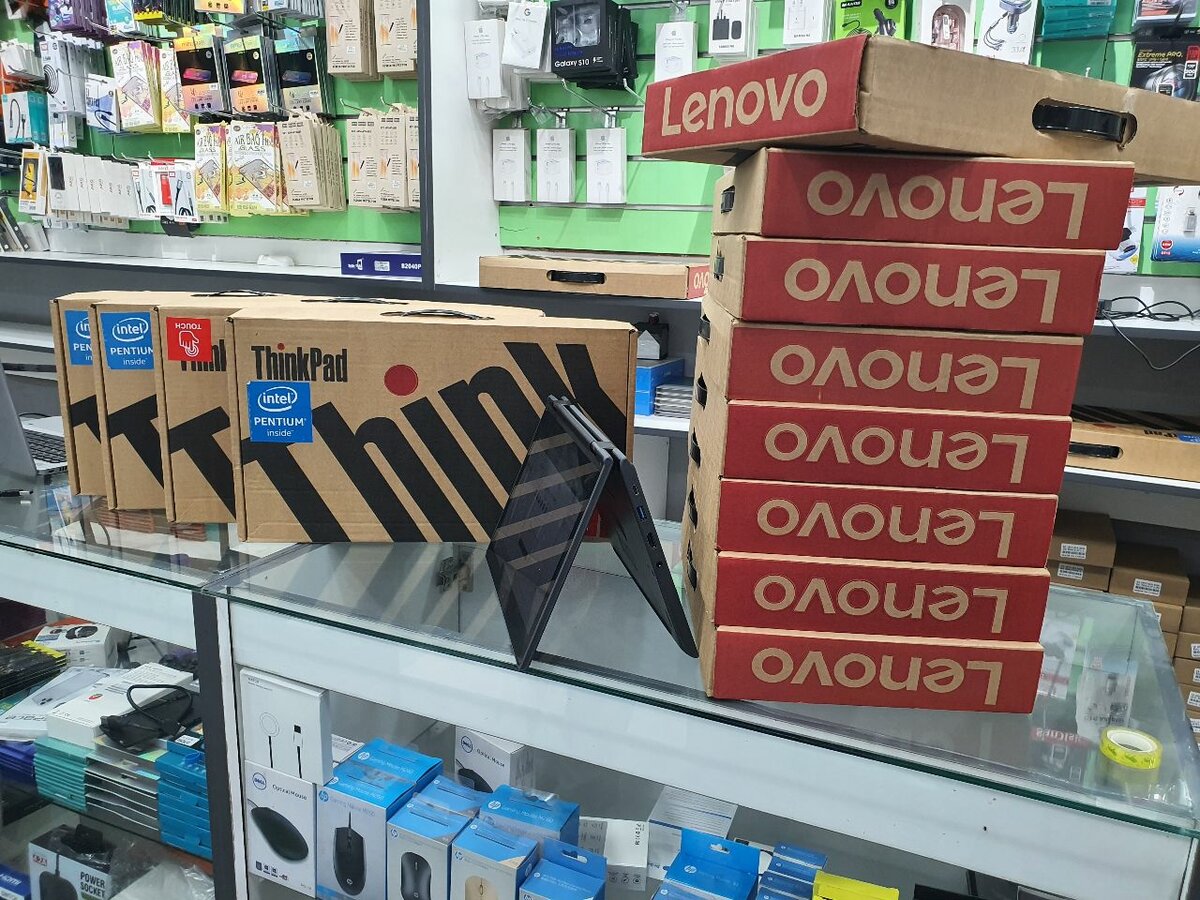 11.5 inches laptops