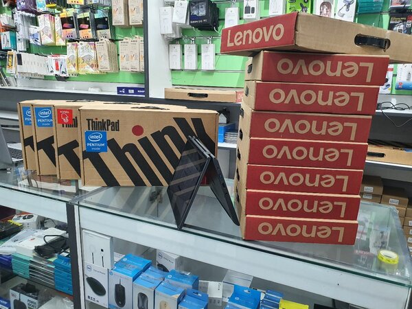 11.5 inches laptops