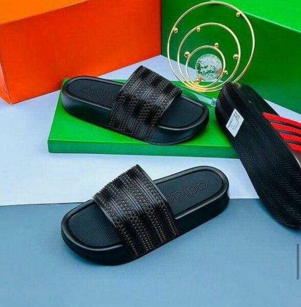Claquettes confort homme