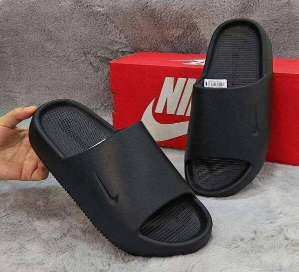 Nike calm slide