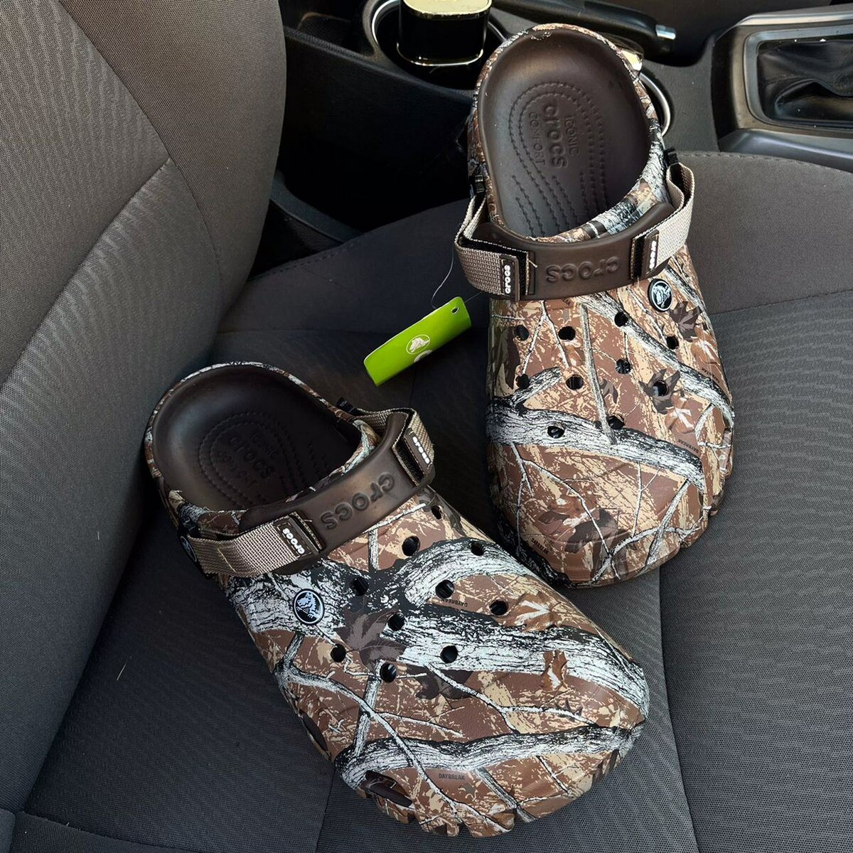 Fashion crocs