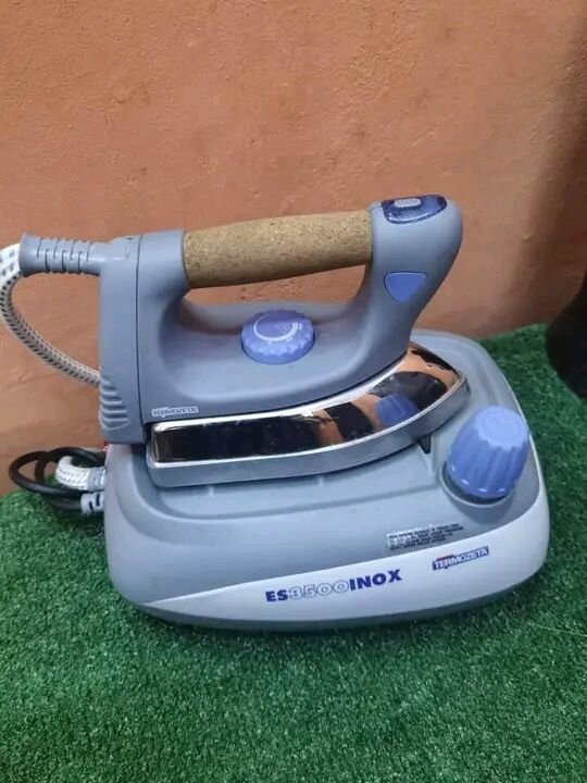 Fer à repasser professionnel