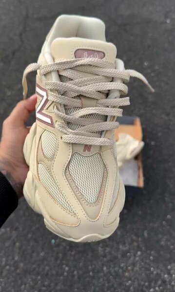 New balance shoes