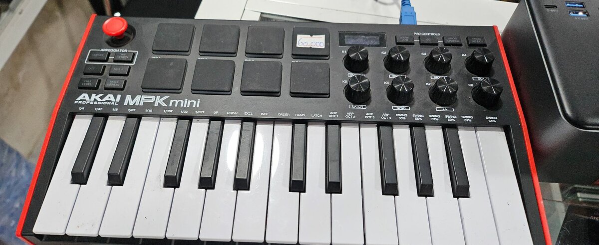 AKAI PROFESSIONAL MPK MINI MK3