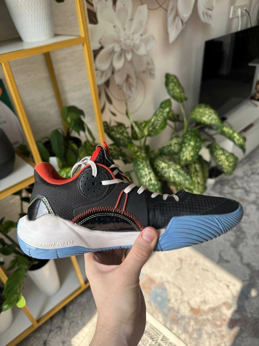 Li ning sonic low