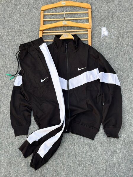 ENSEMBLE SURVETEMENT NIKE
