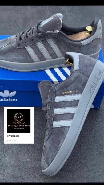 Basket ADIDAS original avec sa boîte