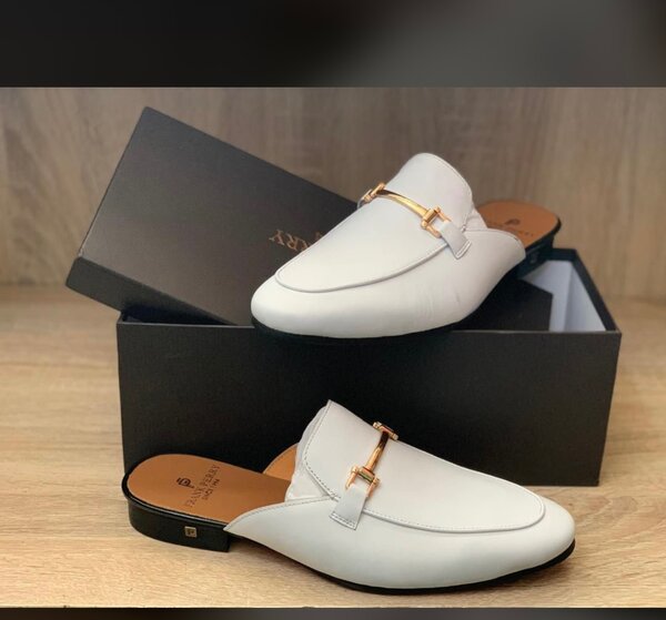 Half shoe