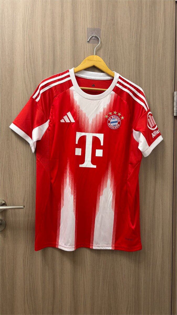 BAYERN MUNICH 25/26