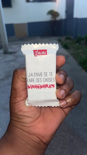 Litchi Fun Chocolate Bars