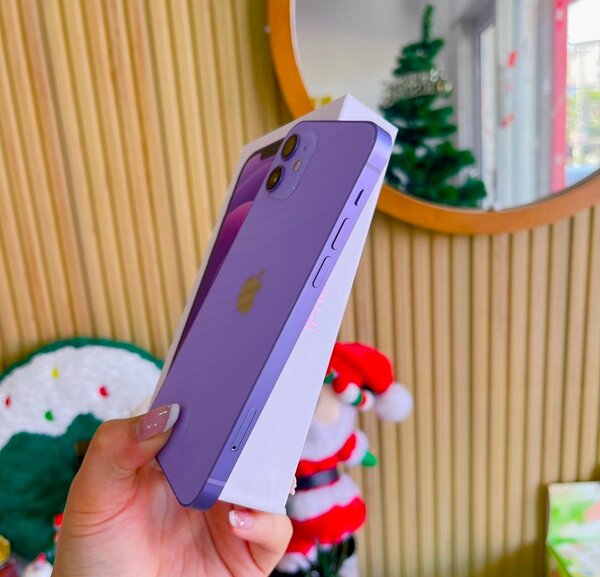 iPhone 12 64gig