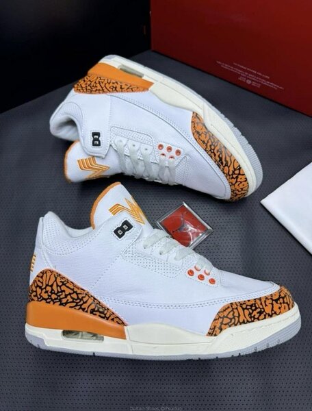 AIR JORDAN SNEAKER